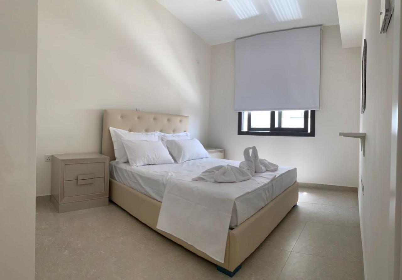 Silver House Boutique Appartamento Paphos Esterno foto