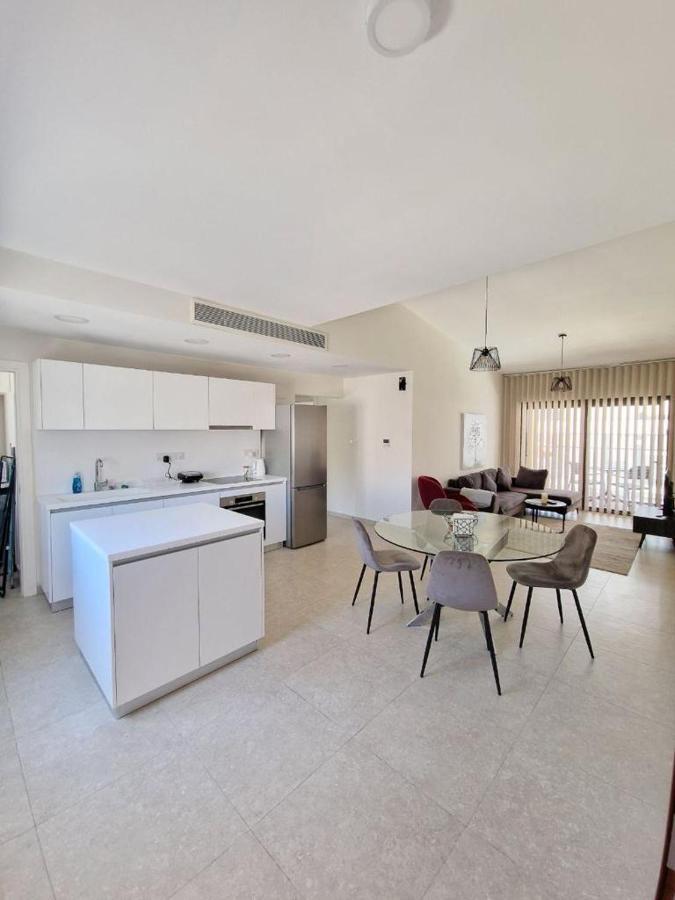 Silver House Boutique Appartamento Paphos Esterno foto